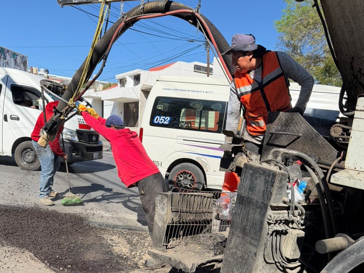 El gobierno de Alfonso Sánchez García arrancó el 2026 con nuevas acciones de bacheo